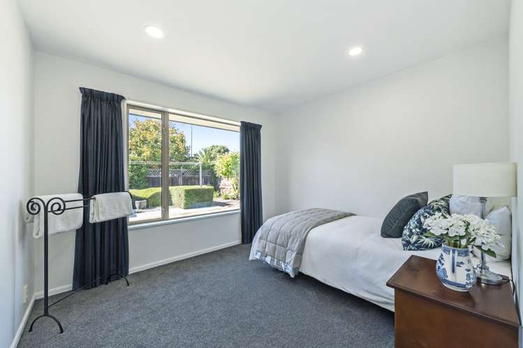 85 Pages Road Allenton_15