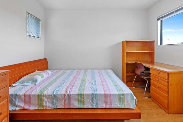 60 Fernhill Way Oteha_13