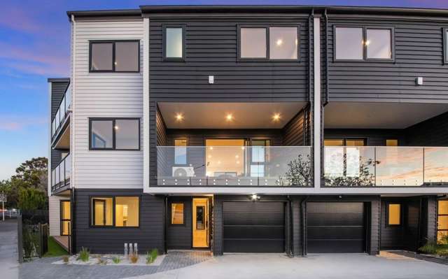Stylish and Smart Living in the Heart of Avondale!