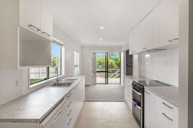 354 Royal Road Massey_3