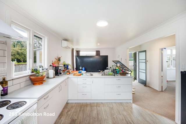 283 & 283A Kimbolton Road Feilding_1