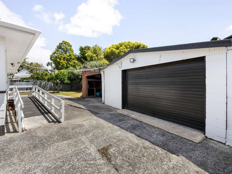 10 Rosalind Street Deanwell_19