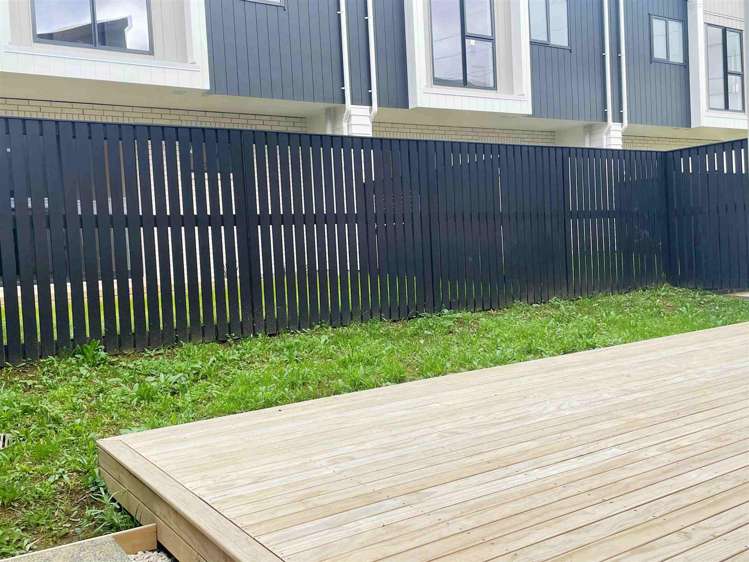 4 Longview Oak Lane Papakura_23
