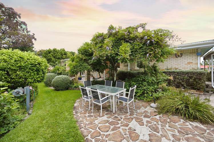 27 Greta Street Glenview_18