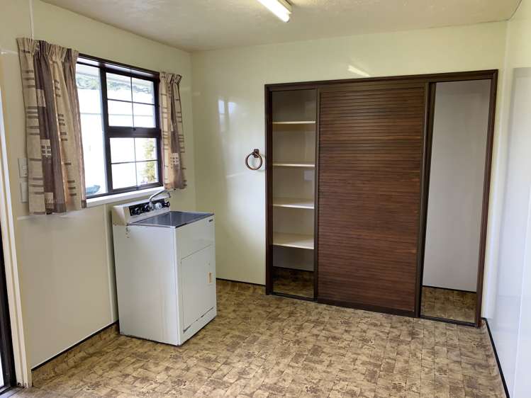 8 Burns Street Owaka_10