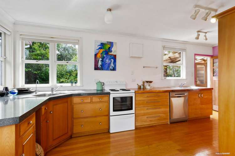 156a Glengarry Road Glen Eden_3