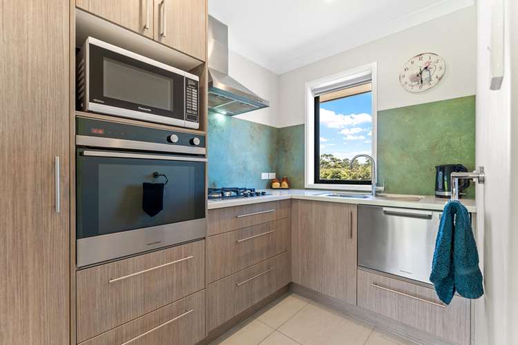 13 & 13a Te Awa Place Red Beach_19