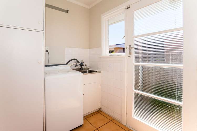 37 Denise Crescent Hornby_11