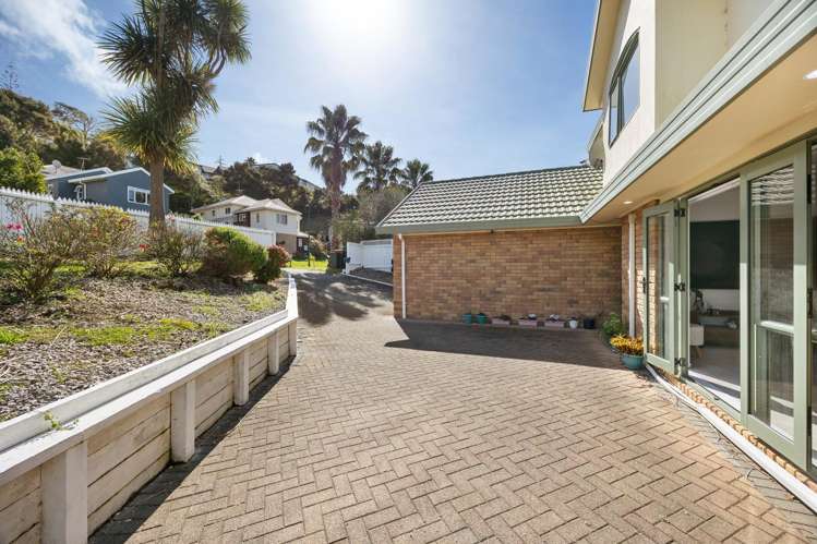 1/42 Noeleen Street Glenfield_13