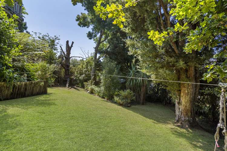 448 Huia Road Laingholm_21