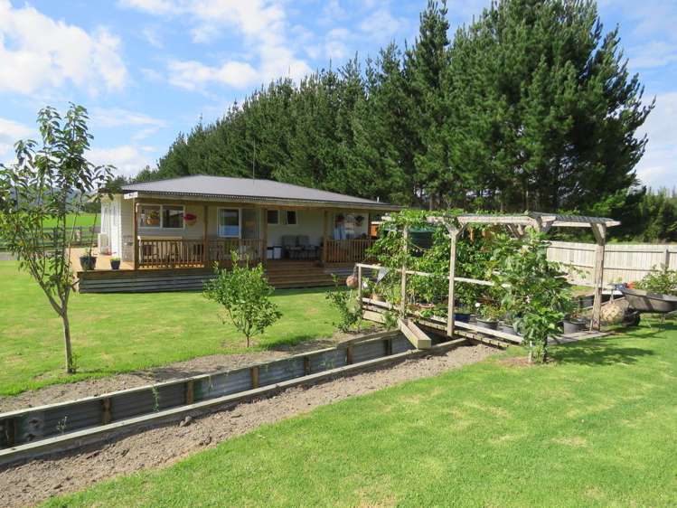 16 Weka Street Ahipara_11