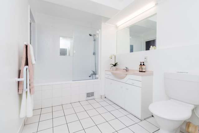 4D/6 Whitaker Place Auckland Central_4