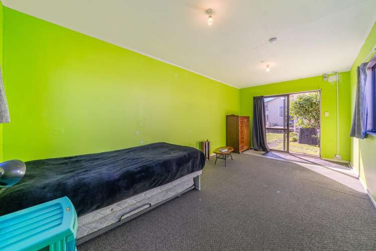 26 Bouverie Street Petone_15