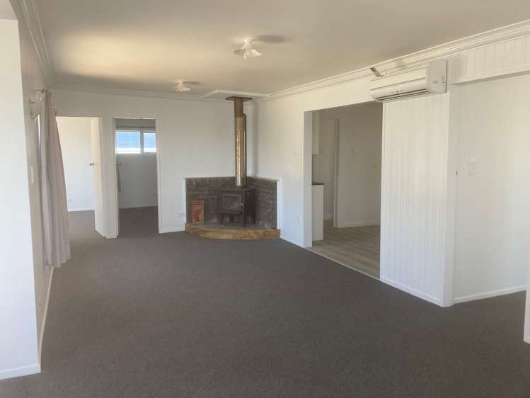 1093 Makara Road Makara Beach_1
