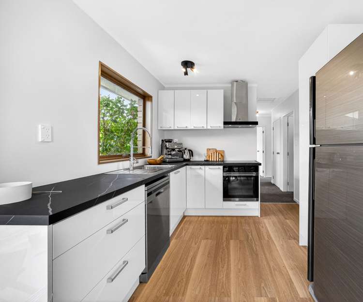 1/10 Manuka Road Glenfield_6