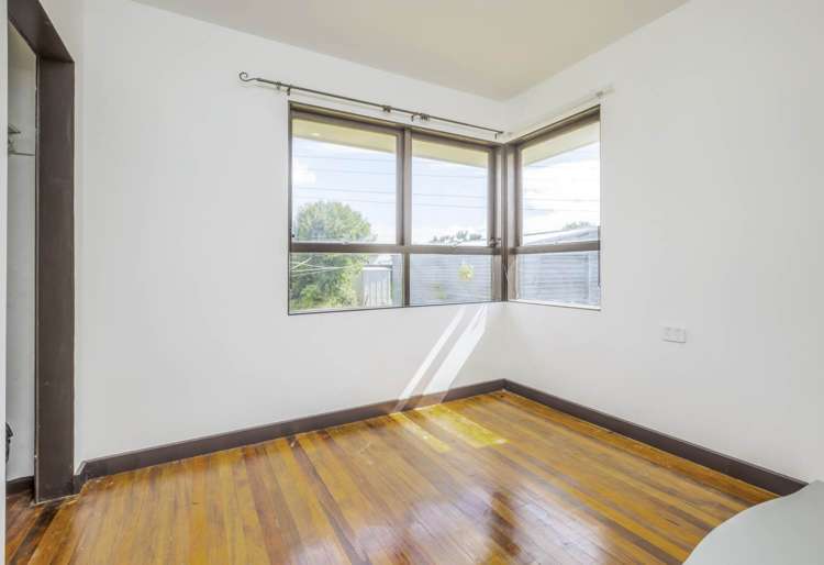 65 Bairds Road_3