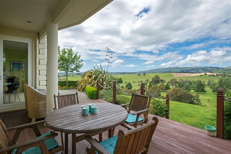 8 Golf View Close Fairhall_4