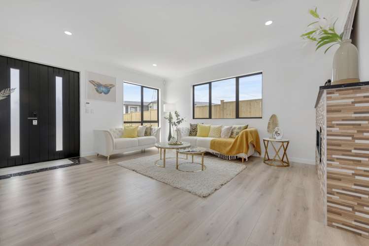 2a Ballyalton Crescent Flat Bush_13