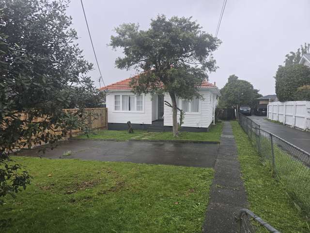 25 Archibald Road Kelston_1