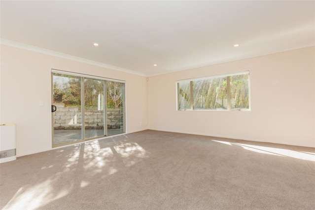 14 Gifford Grove Churton Park_1