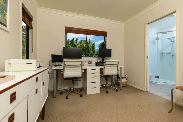 7 Springwater Vale Unsworth Heights_15