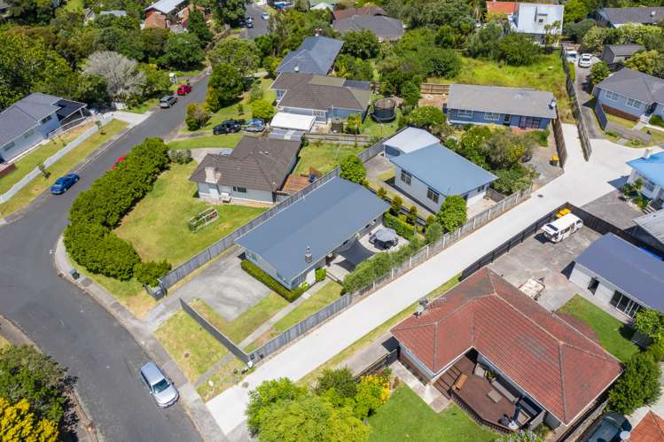 65 Fairclough Road Beach Haven_17