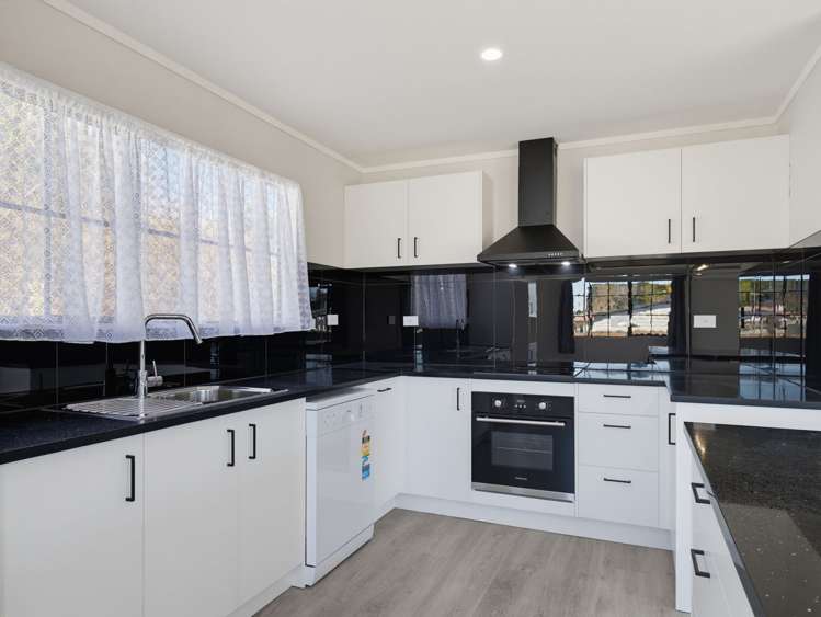 18b Diamond Street Pukehangi_17