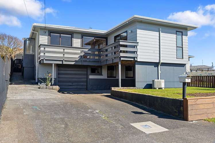 79 Mould Street Waitara_24