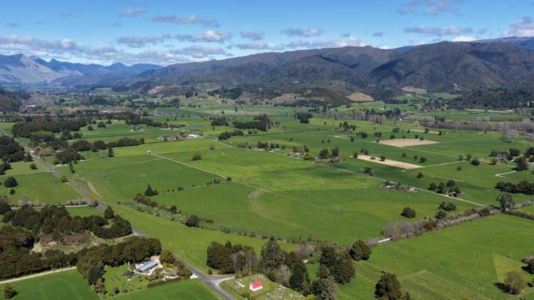 574 East Takaka Road East Takaka_19