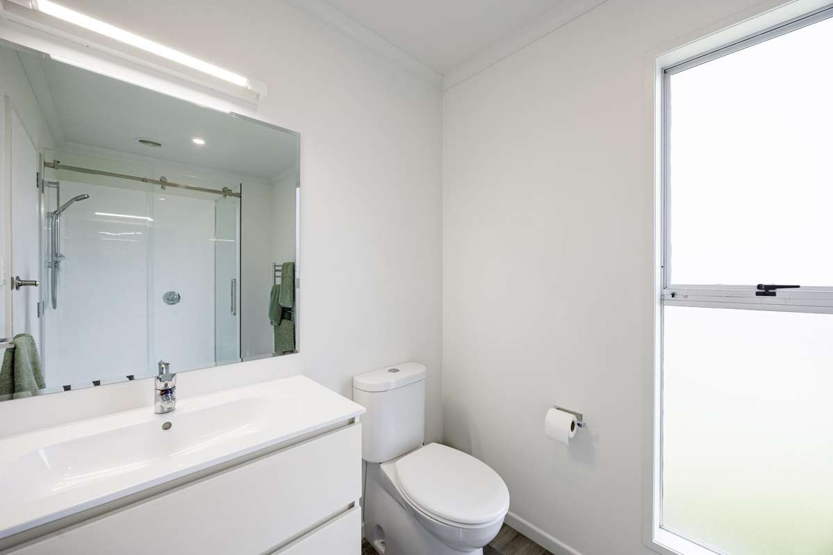 4 Robinson Crescent_5