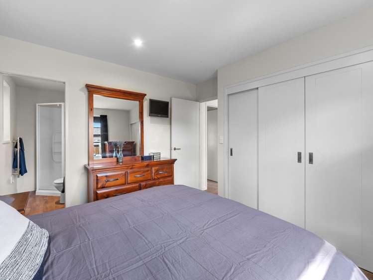 294 Ballintoy Park Drive Welcome Bay_7