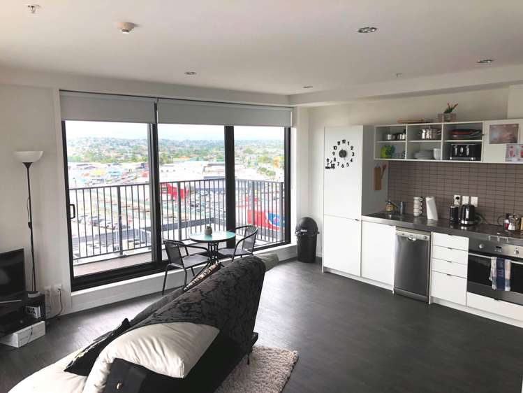 710/20 Mccrae Way_0