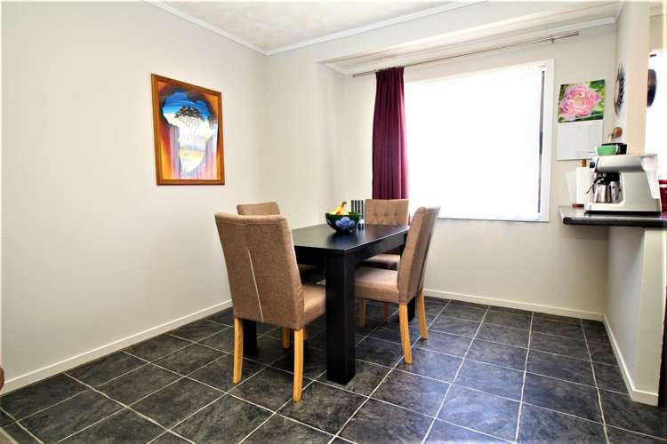 1/17 Garelja Road Henderson_8