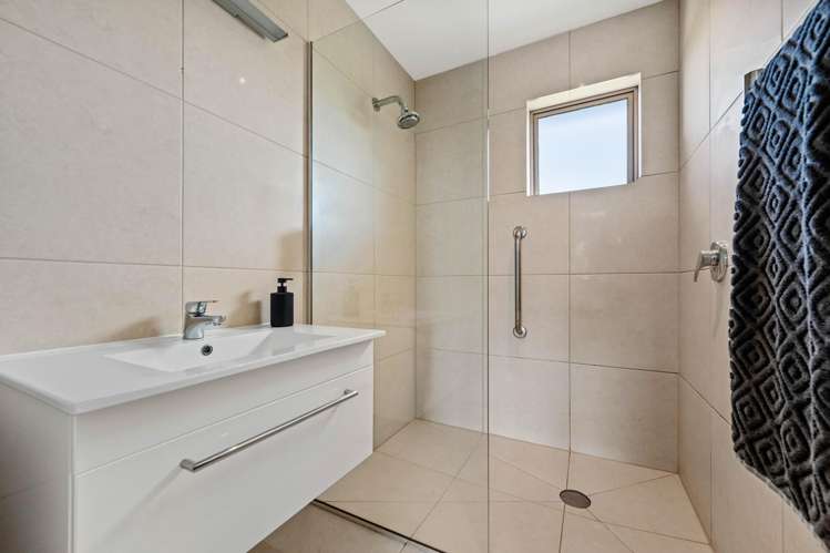 34 Glencarron Street Alexandra_13