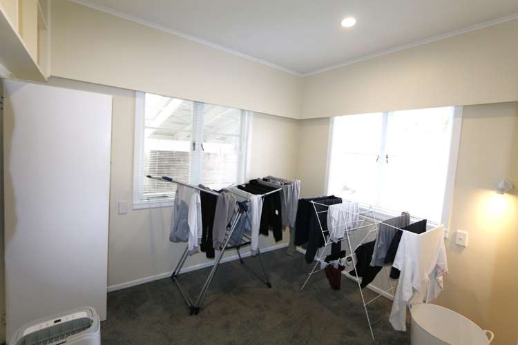16 Fairleigh Ave Mount Albert_13