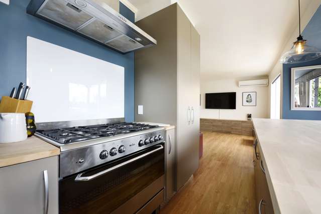 2/413a Suffolk Road Stoke_3