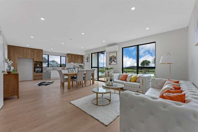 14a McLarin Road Glenbrook Beach_1