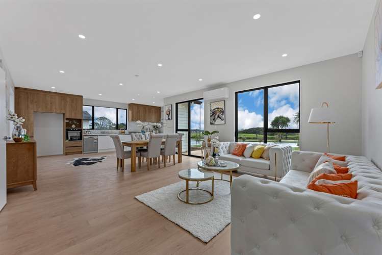 14a McLarin Road Glenbrook Beach_1