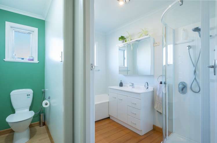 2 Collins Road Richmond_23