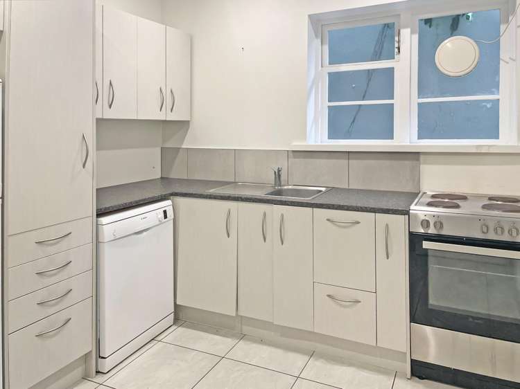 1/28 Clifton Terrace Kelburn_0