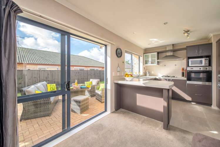 14 Belfry Place Wattle Downs_2