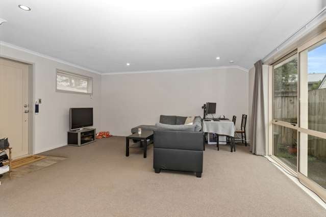 5/114 Old Farm Road Hamilton East_3