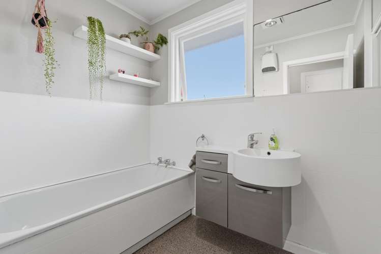 37 Kinmont Crescent Newfield_9