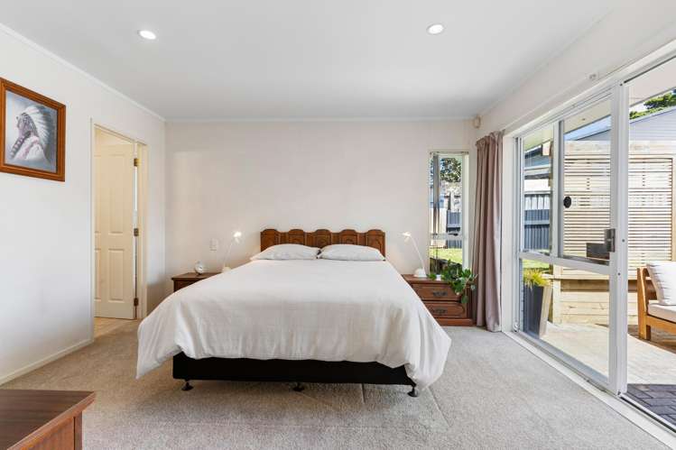 5 Stewart Gibson Place Manurewa_16