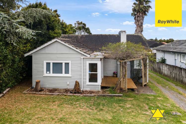 55 Titirangi Road New Lynn_11