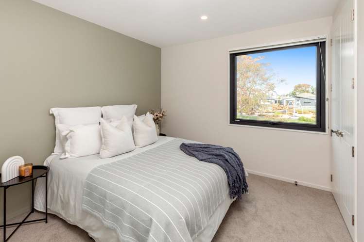 4/8 Akoranga Place Hornby_14