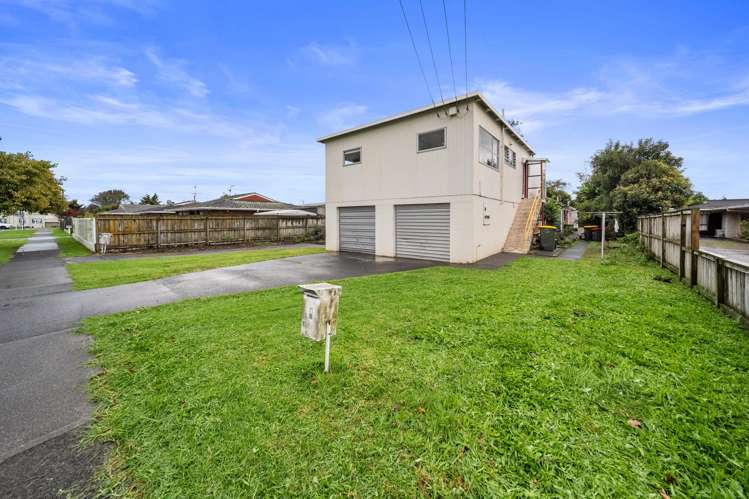 1/8 Maunu Road Papatoetoe_11