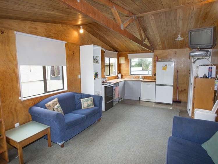 100b The Drive Whangamata_3