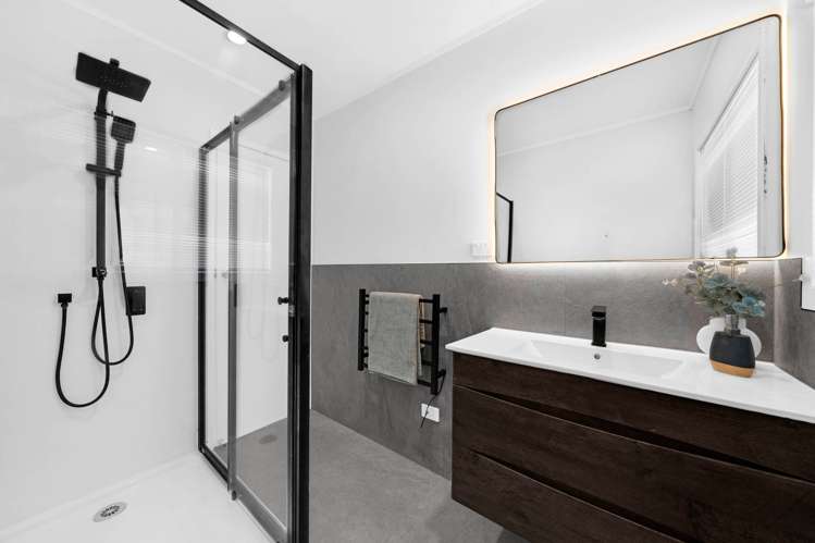 95 Te Atatu Road Te Atatu South_7