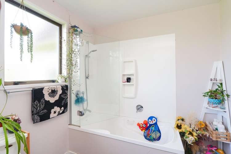 6 Allen Street Mataura_12